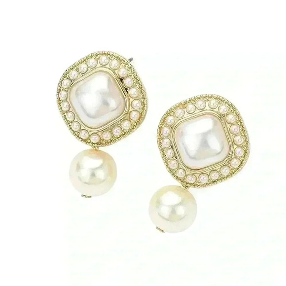 Pearl & Gold Cluster Earrings ( Cream Pearls) - Picture 2 of 2